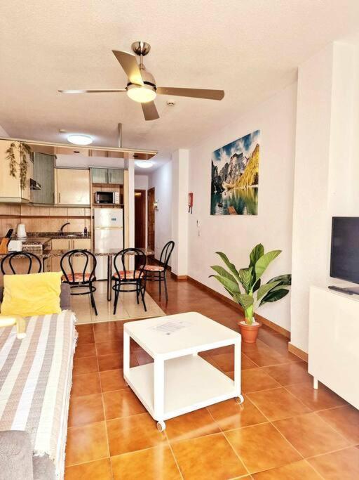 Comfortable Centrally Located Apartment Playa Feñabe Zewnętrze zdjęcie